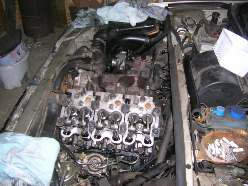 Illustration for article titled This Is The Biggest 3-Cylinder Diesel Engine Ever Made For A Car